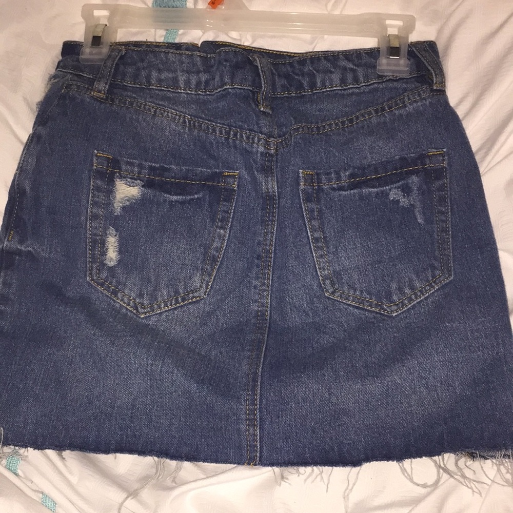 Skirt - Picture 2 of 2